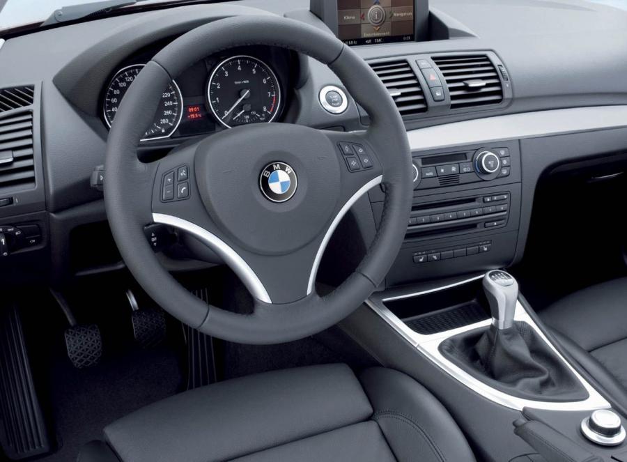  BMW 1-Series Coupe 2007 года  (фото 3 из 40)